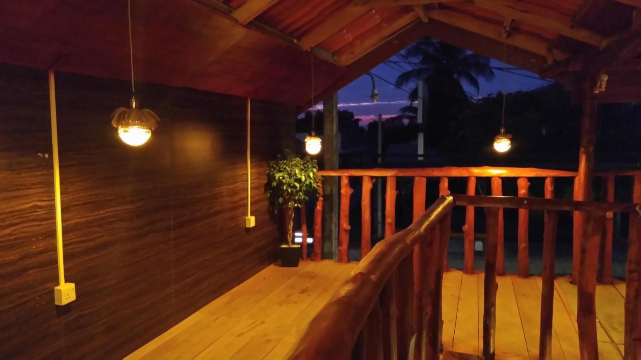 Cardinals Bay Resort Arugam Bay Bagian luar foto